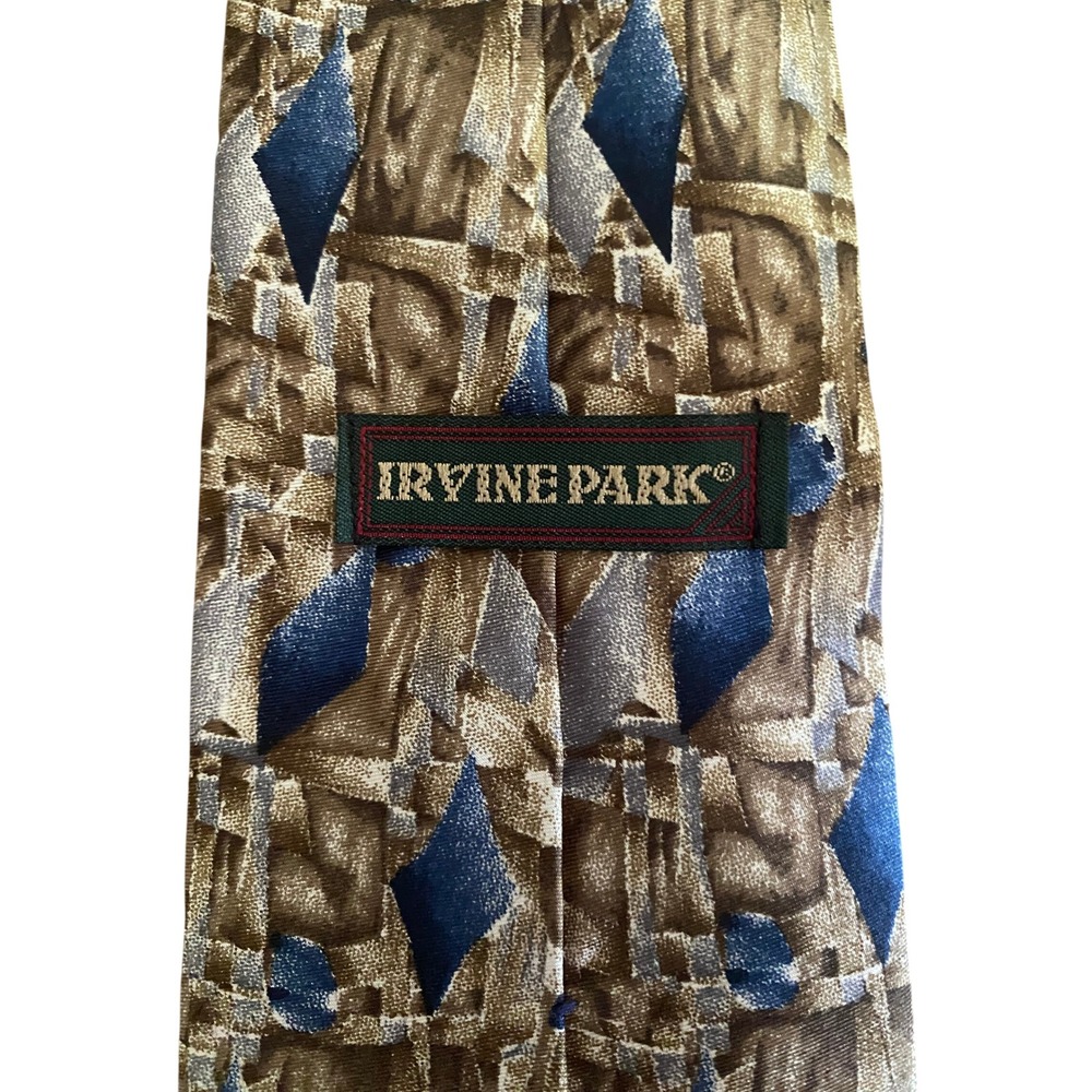 Irvine Park Mens Geometric Abstract Silk Tie Blue‎ Gold Tan RN 43170 USA Made